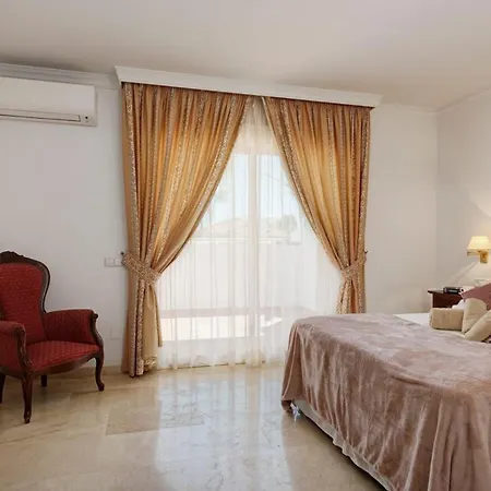 Coto Paz Dos Villa